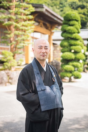 光明寺住職 松岡広也氏